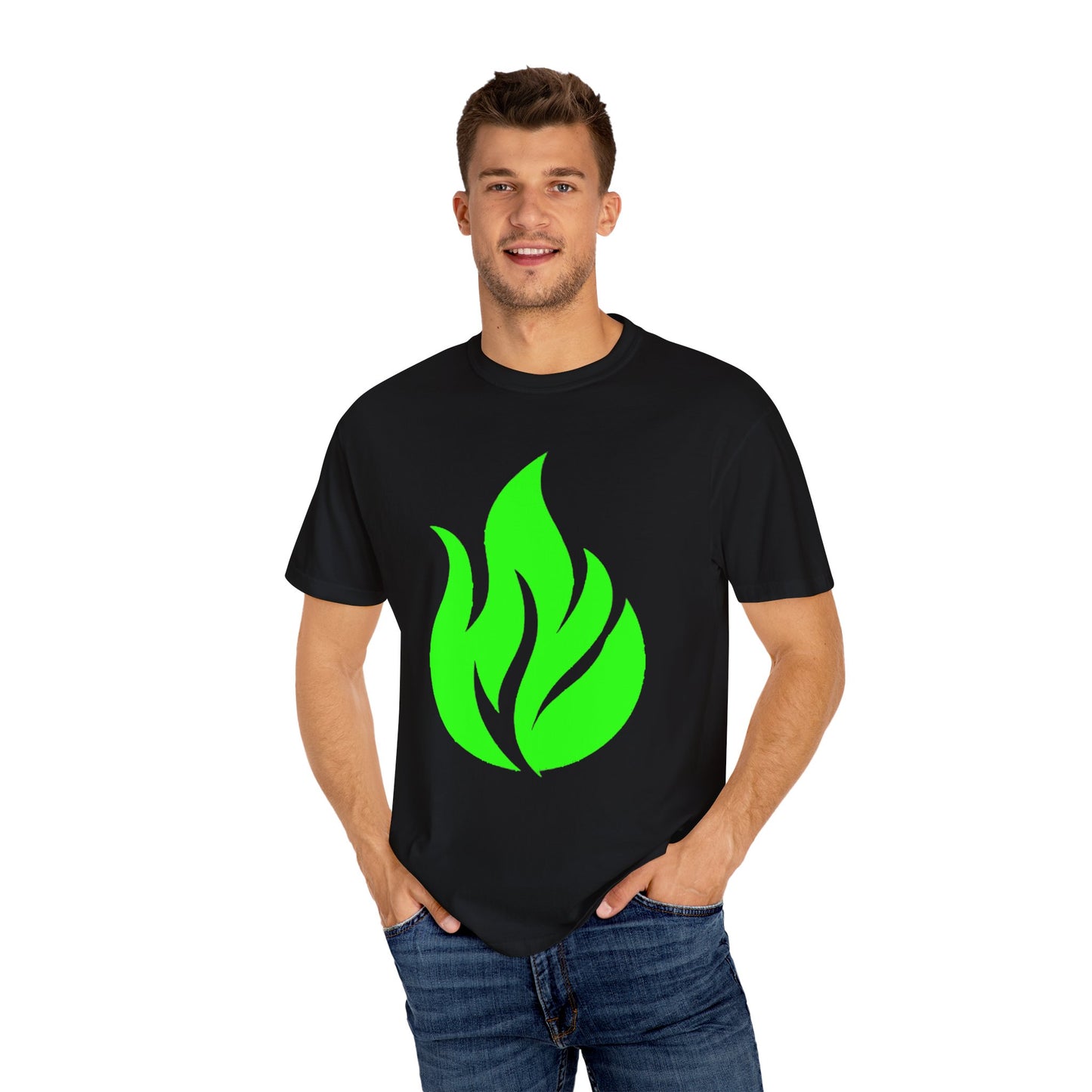 Camiseta unisex teñida Piktrik – Diseño de ondas de llamas en verde neón (lima eléctrica) – Negro