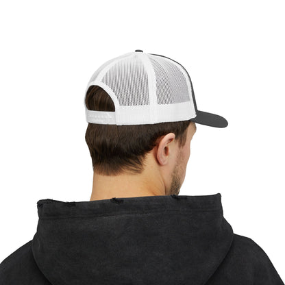 Gorra Piktrik Snapback Trucker – Diseño de corazón en rosa voltaje (rosa neón) – Carbón/Blanco